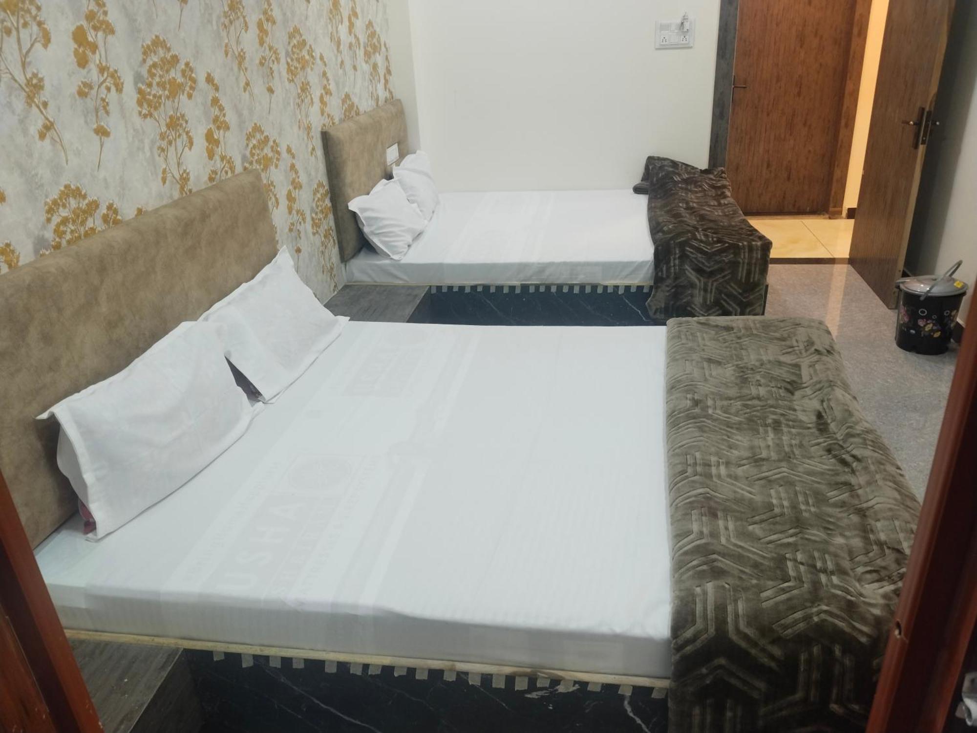 Hotel Somnath Inn Udždžain Exteriér fotografie